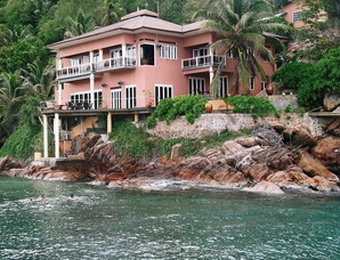 ROCKY BAY VILLA - Praslin