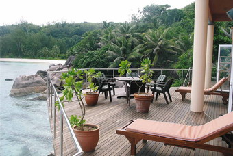 ROCKY BAY VILLA - Praslin