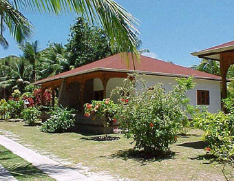 ISLANDERS GUESTHOUSE PRASLIN - Praslin