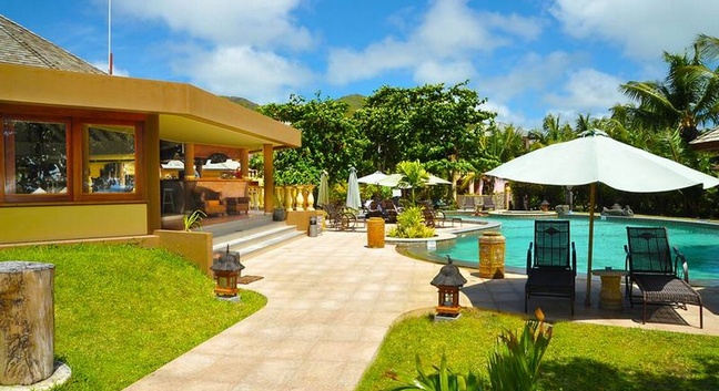 CASTELLO BEACH HOTEL - Praslin