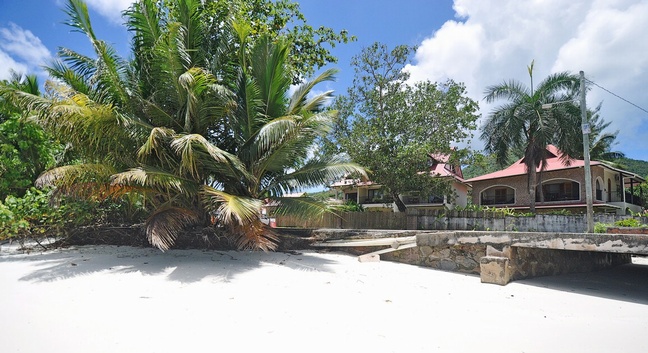 L'HIRONDELLE GUEST HOUSE PRASLIN - Praslin