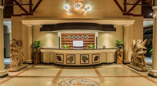 THE OASIS HOTEL RESTAURANT & SPA - Praslin