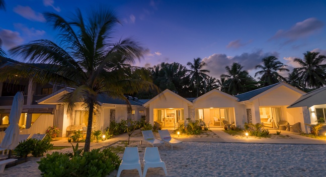 LE NAUTIQUE LUXURY BEACHFRONT APARTMENTS - Mahé