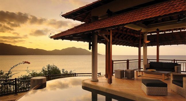 BEACHCOMBER SAINTE ANNE RESORT - Sainte Anne island
