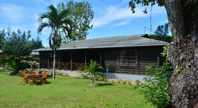 HELICONIA GROVE - Praslin