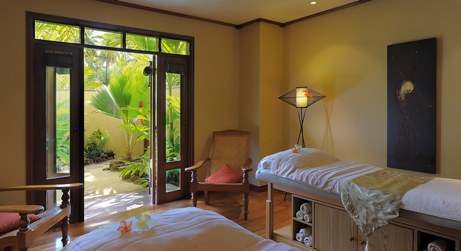 BEACHCOMBER SAINTE ANNE RESORT - Sainte Anne island