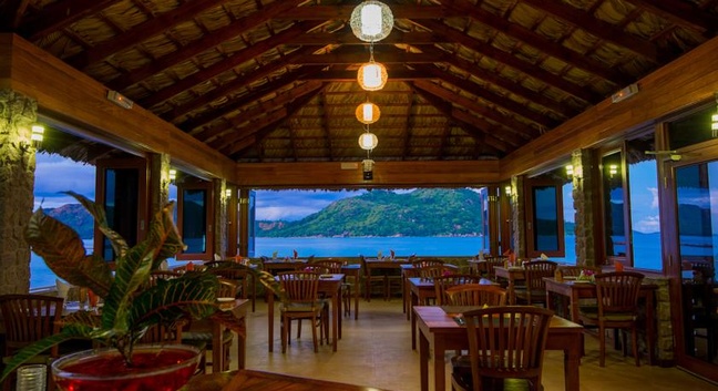 CHALETS COTE MER PRASLIN - Praslin