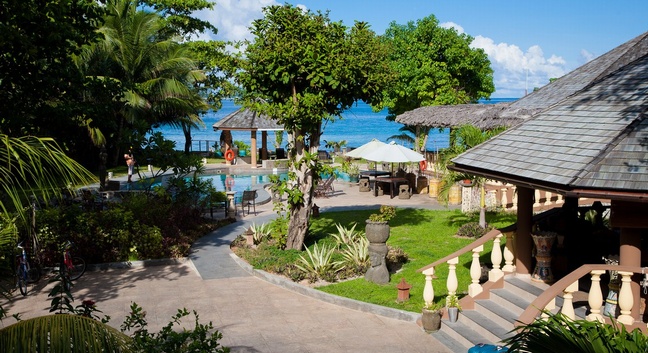 CASTELLO BEACH HOTEL - Praslin