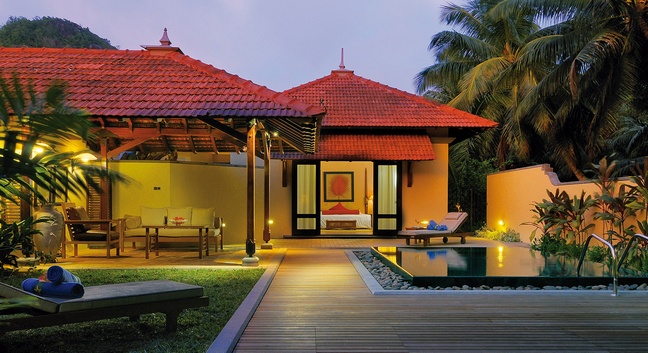 BEACHCOMBER SAINTE ANNE RESORT - Sainte Anne island