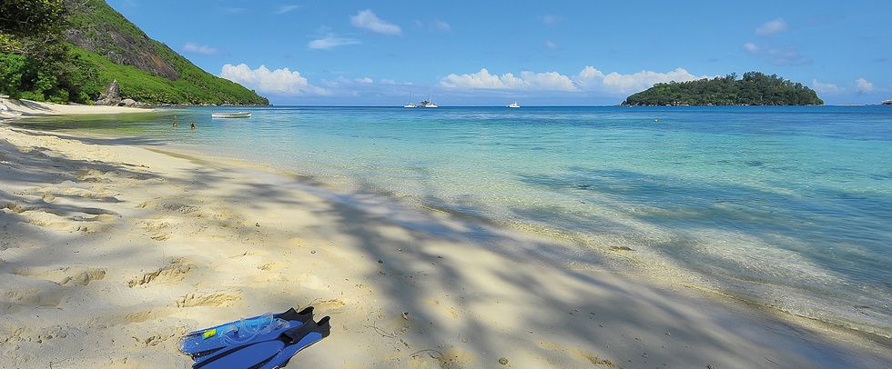 BEACHCOMBER SAINTE ANNE RESORT - Sainte Anne island