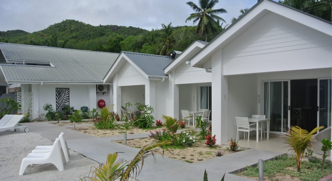 LE NAUTIQUE LUXURY BEACHFRONT APARTMENTS - Mahé