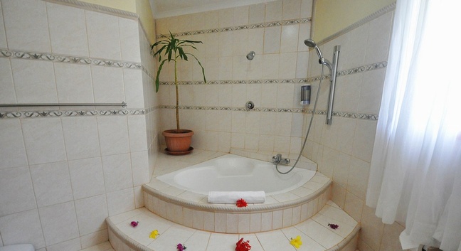 CARANA HILLTOP VILLA MAHE - Mahé