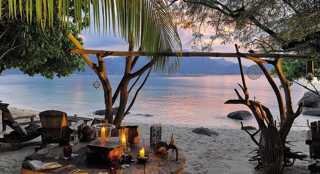 BEACHCOMBER SAINTE ANNE RESORT - Sainte Anne island