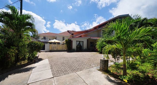 CARANA HILLTOP VILLA MAHE - Mahé