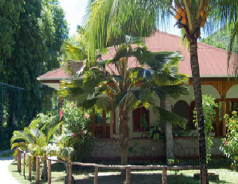 ISLANDERS GUESTHOUSE PRASLIN - Praslin