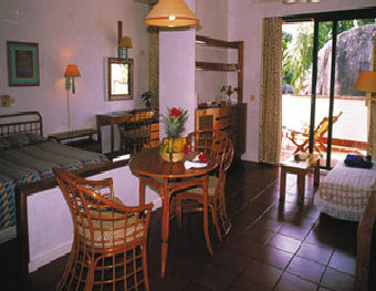 ISLANDERS GUESTHOUSE PRASLIN - Praslin